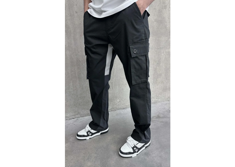 Siarr Flared Cargo Pants Black