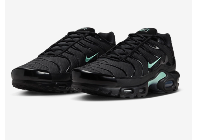 NIKE AIR MAX PLUS BLACK MINT GREEN