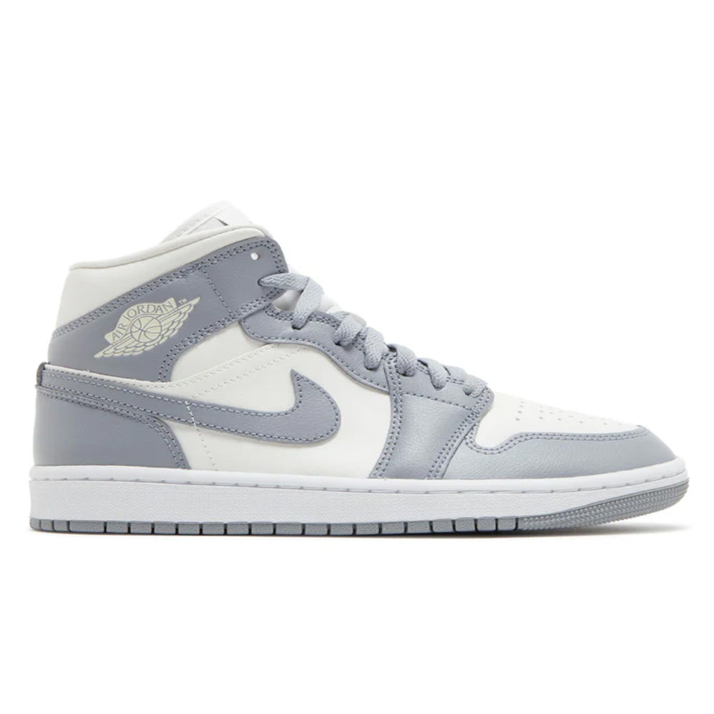 Wmns Air Jordan 1 Mid Stealth